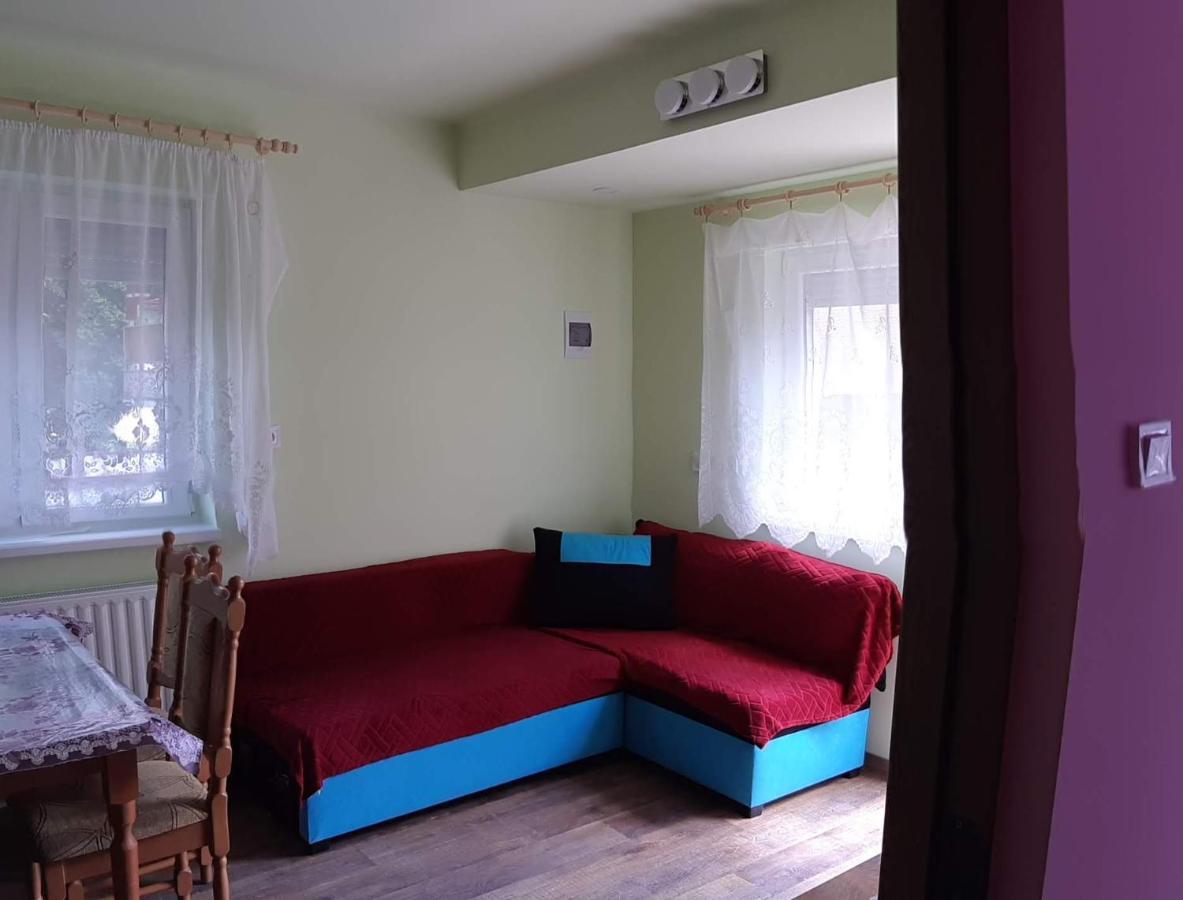 Rozsa Apartment Hajdúszoboszló Buitenkant foto