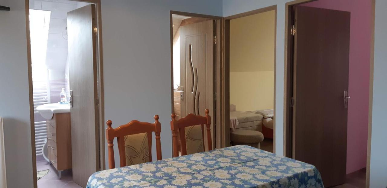 Rozsa Apartment Hajdúszoboszló Buitenkant foto