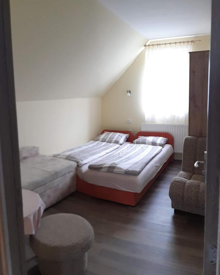 Rozsa Apartment Hajdúszoboszló Buitenkant foto